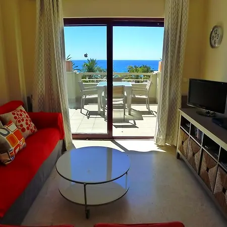 Апартаменти Burriana Front Line Нерха