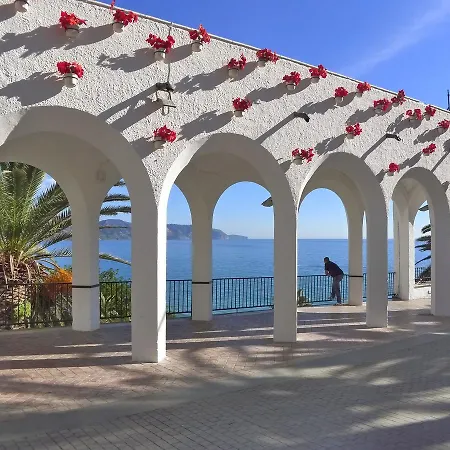 Burriana Front Line Apartment Nerja